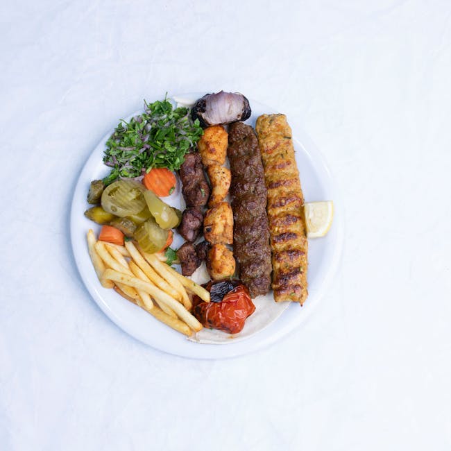 O que a Psicologia Diz sobre as Pessoas que Comem Rápido e Retiram a Mesa